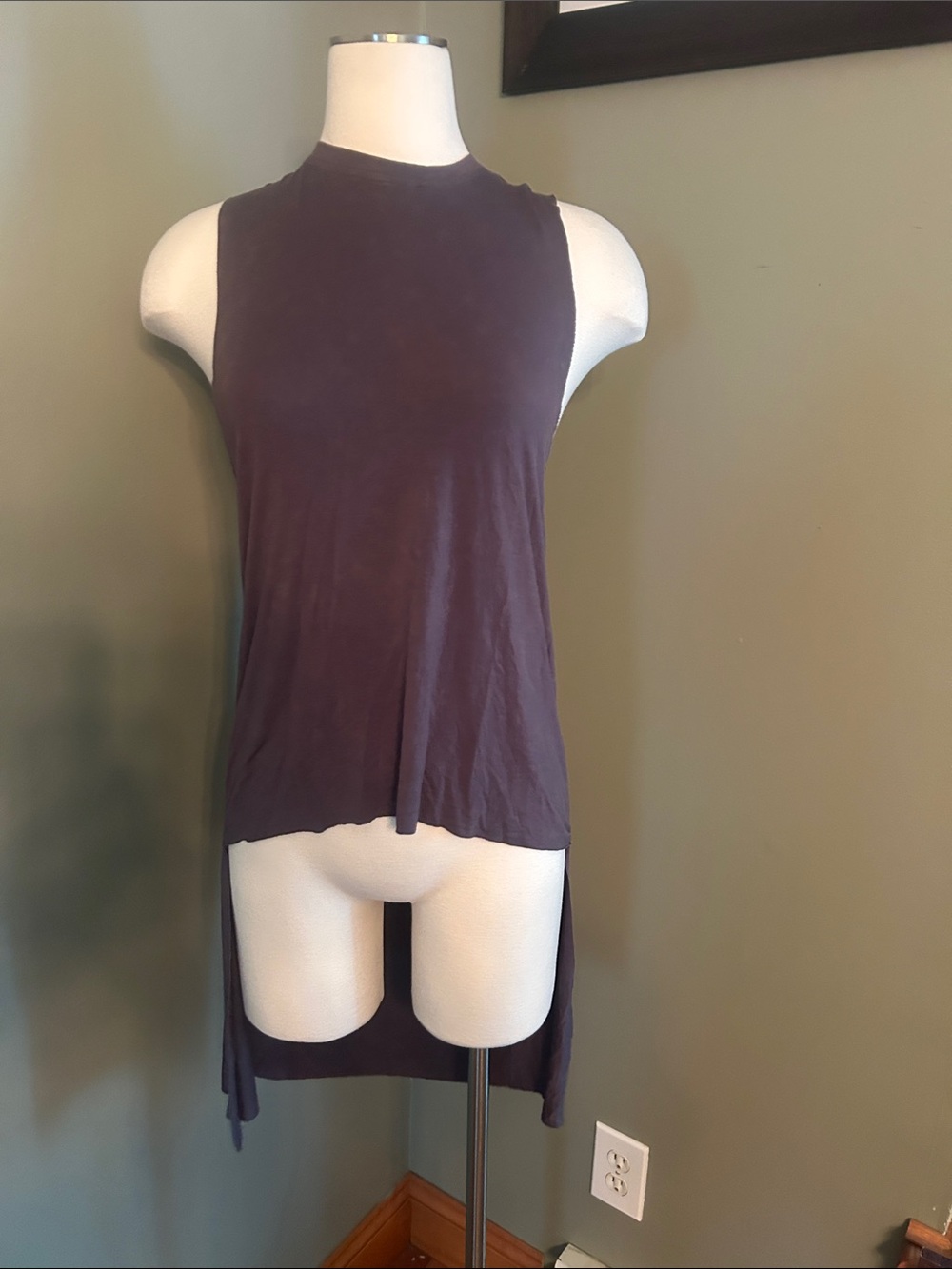 POL High-Low Sleeveless Tank Top